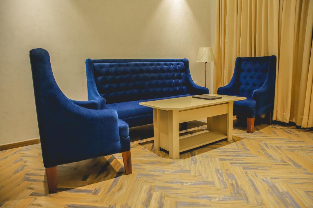 The Orlov Hotel Panipat Bagian luar foto