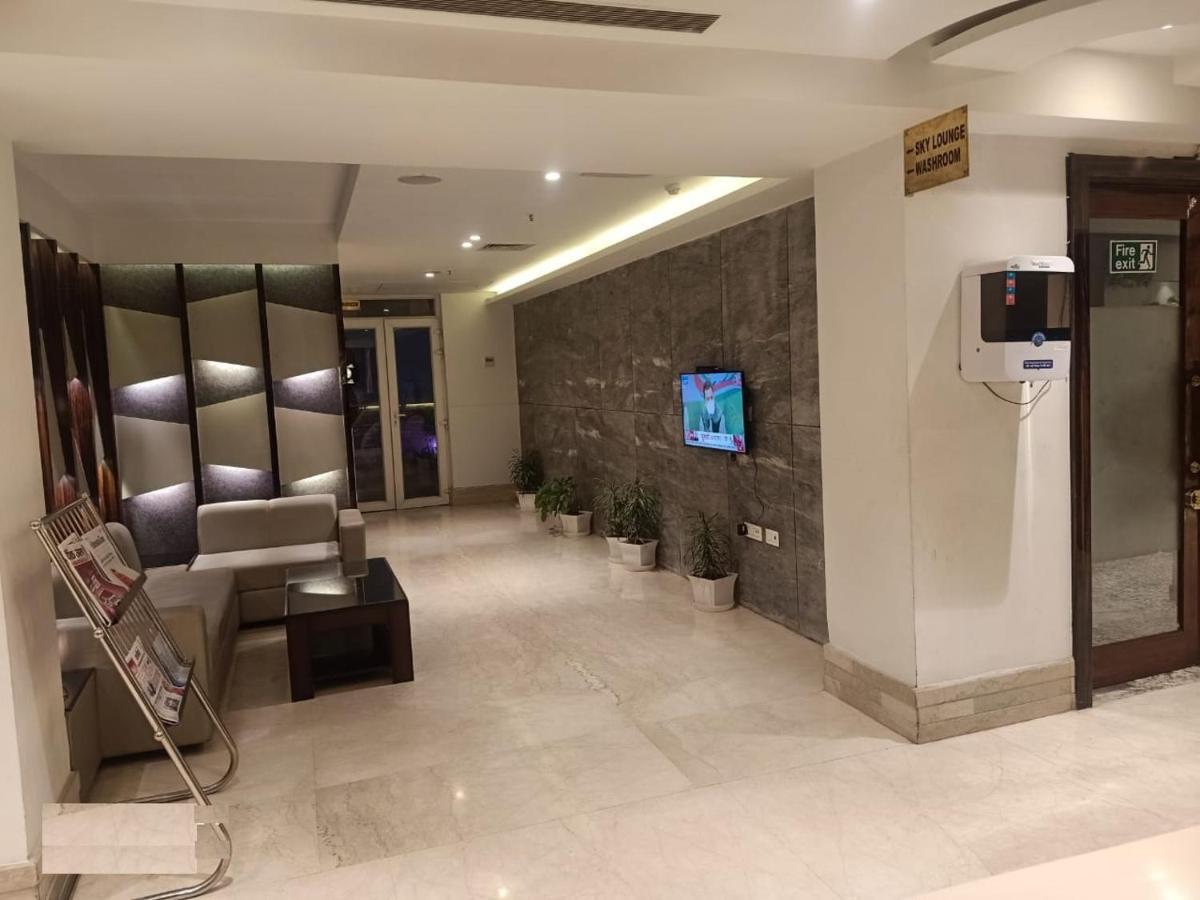 The Orlov Hotel Panipat Bagian luar foto