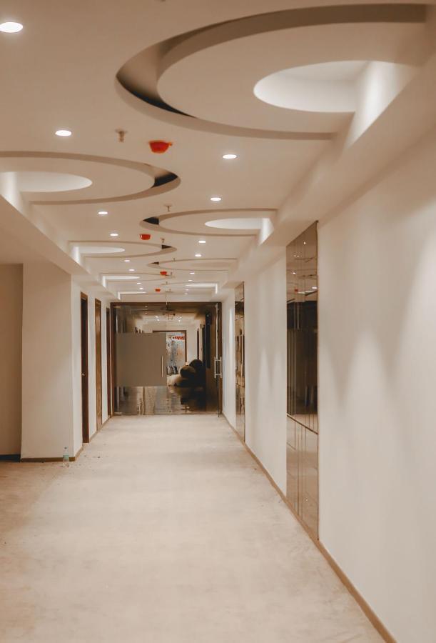 The Orlov Hotel Panipat Bagian luar foto
